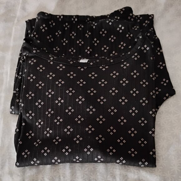 Flora Nikrooz 2 Piece Pajama/Lounging Set Size xl Chic Pjs - Picture 1 of 8